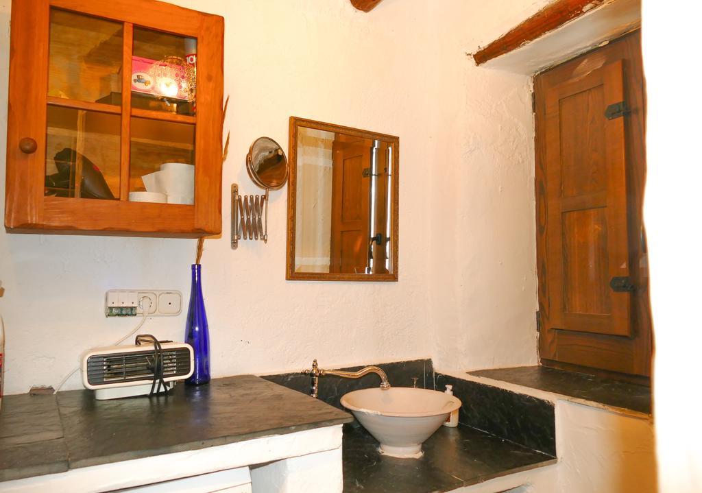 La Casa De La Bombilla Verde Trevélez المظهر الخارجي الصورة